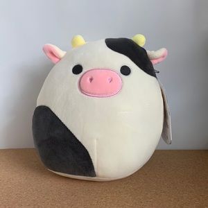 Connor the cow squishmellow ⚠️ NEW WITH TAGS ⚠️